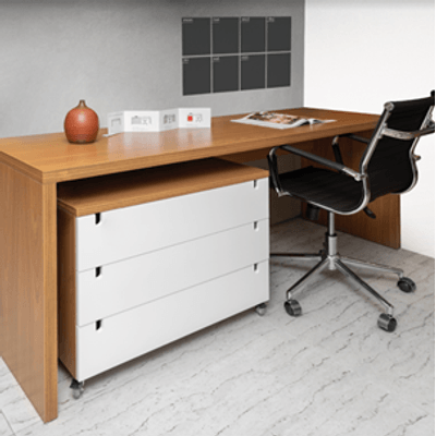 kit-escritorio-bancada-180cm-modulo-gavetas-louro-freijo-poltrona-noruega-preta--1-