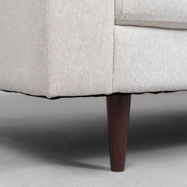 sofa-noah-em-tecido-marfim-240-cm-detalhe-pe