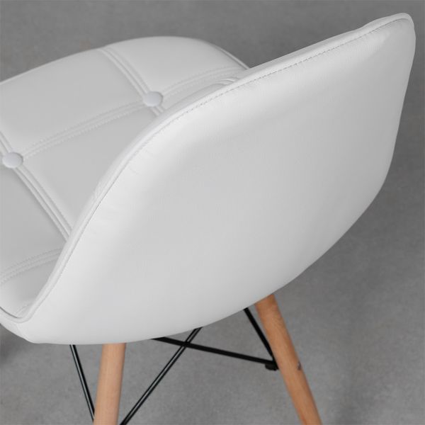 Cadeira-eiffel-botone-detalhe-traseira