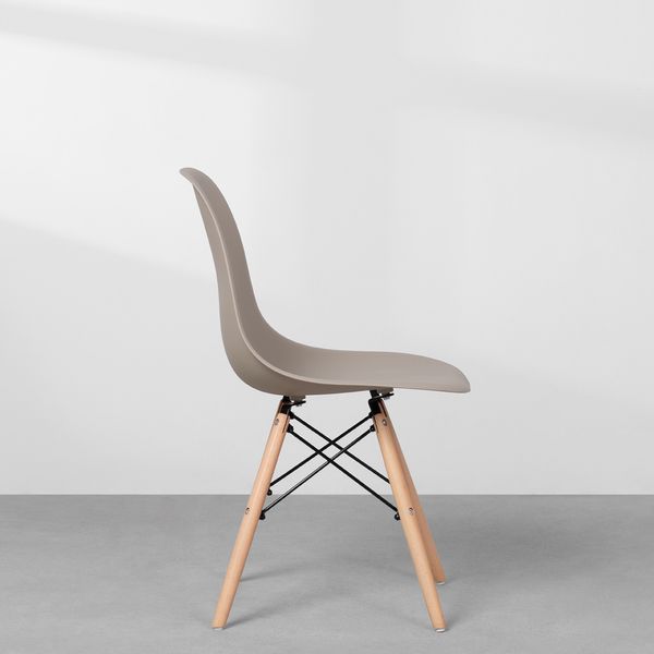 cadeira-eiffel-fendi-base-madeira-detalhe-lateral