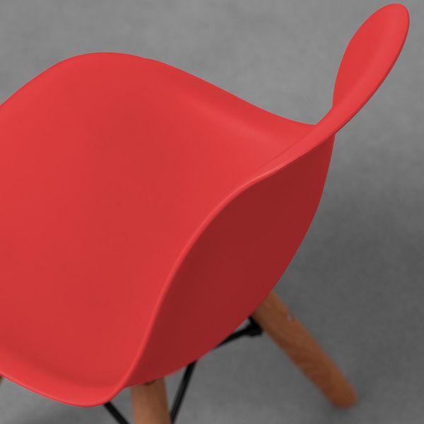 cadeira-eiffel-infantil-base-madeira-vermelha-assento