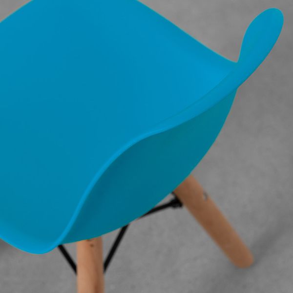 cadeira-eiffel-infantil-base-madeira-azul-assento