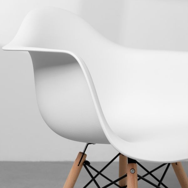 cadeira-eiffel-com-braco-e-base-madeira-branco-assento