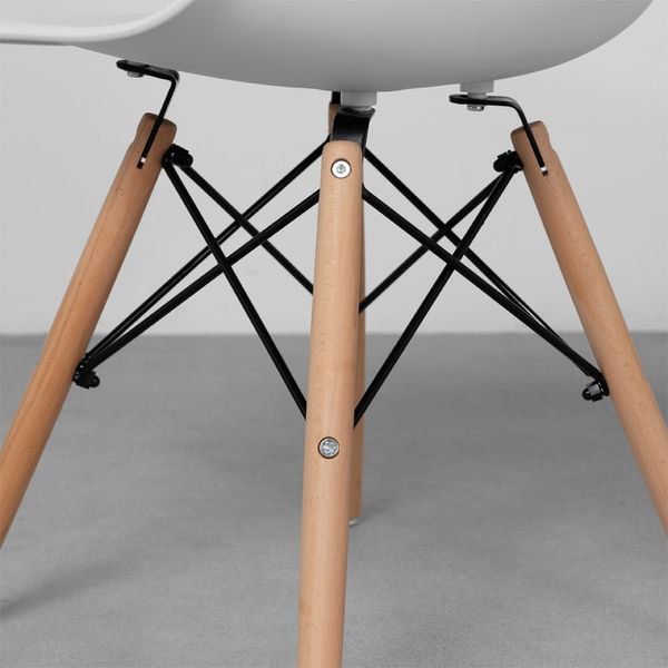 conjunto-mesa-industrial-iron-135cm-louro-freijo-com-2-cadeiras-eiffel-brancas-e-pes-madeira-base