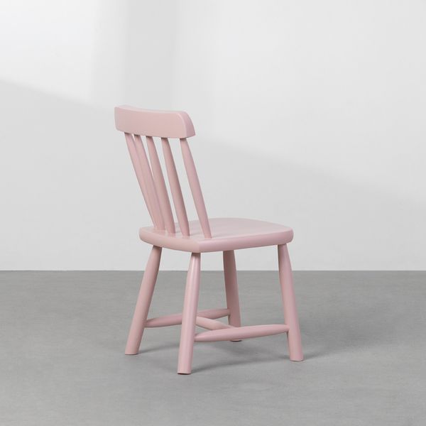cadeira-mia-infantil-base-madeira-rosa-claro-diagonal-traseira