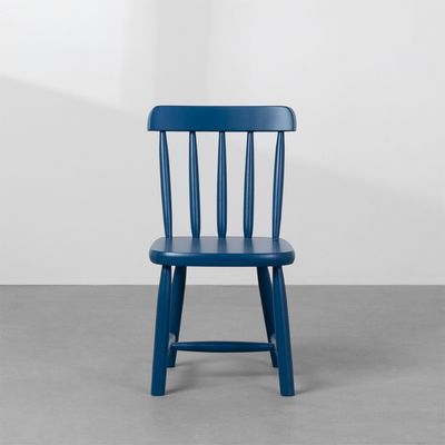 cadeira-mia-infantil-base-madeira-azul-frontal