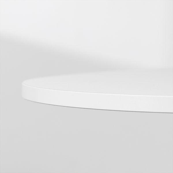 mesa-lateral-organik-triangular-62x60cm-branco-com-nozes-tampo