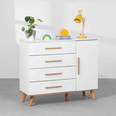 Comoda-Ludmila-4-gavetas-com-Porta-Branco-ambiente