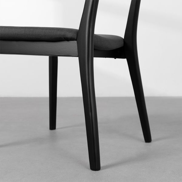 cadeira-lala-tela-preto-ebanizado-e-plot-grafite-base