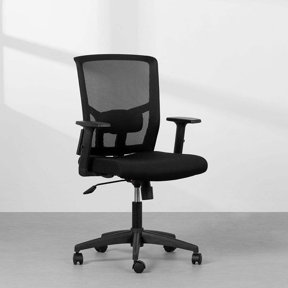 cadeira-de-escritorio-franca-preto-diagonal