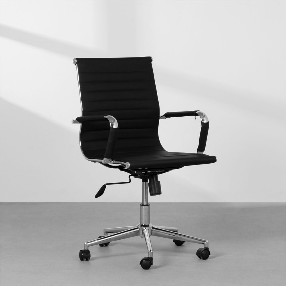 cadeira-de-escritorio-madrid-cromada-giratoria-preta-or-3301-baixa-diagonal