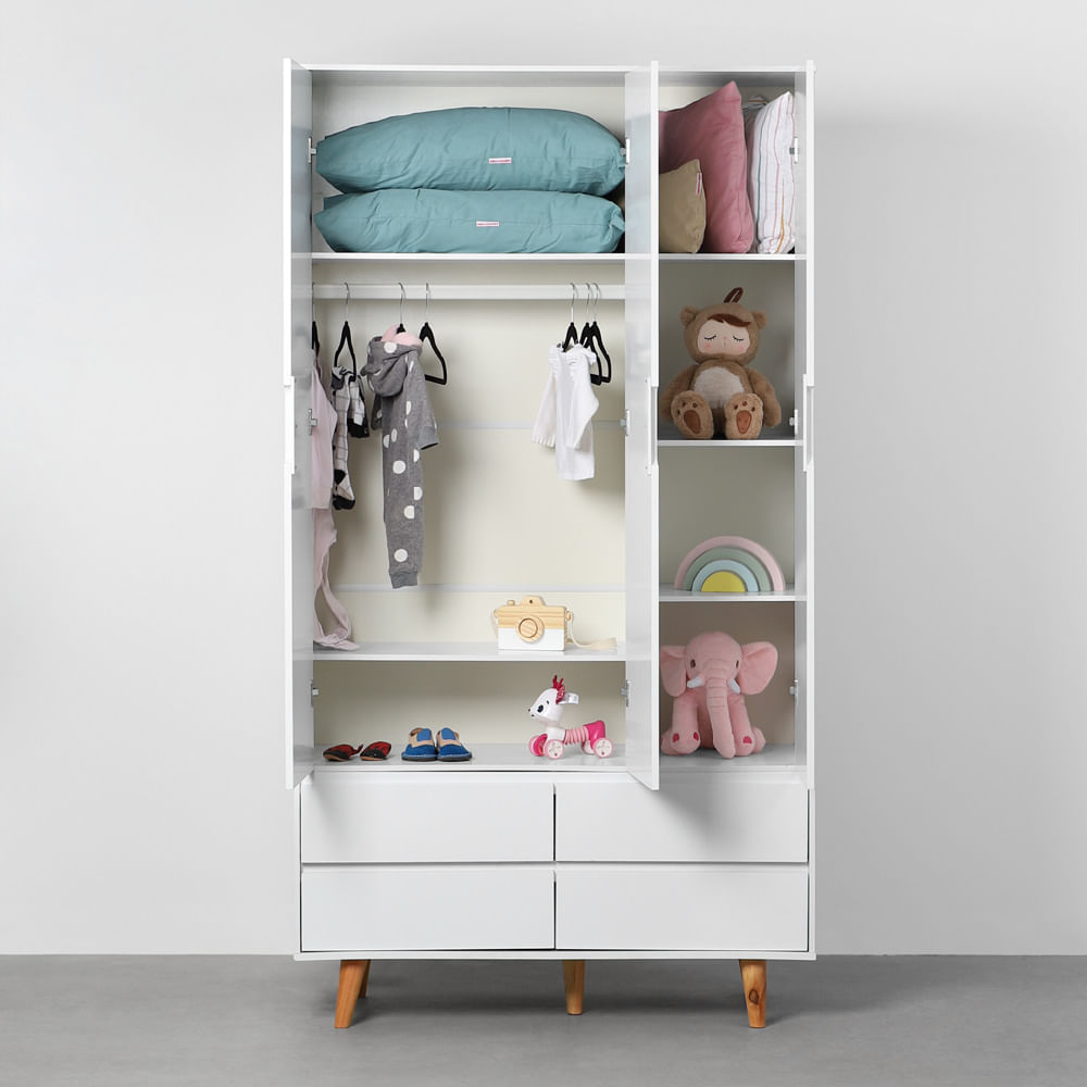 kit-quarto-infantil-retro-branco-berco-comoda-guarda-roupa-aberto