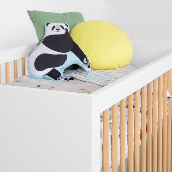 kit-quarto-infantil-cozy-branco-com-carvalho-berco-detalhes