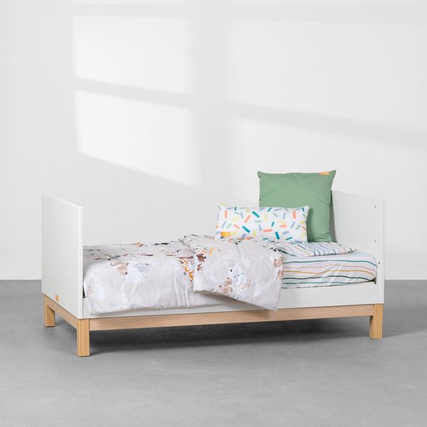 kit-quarto-infantil-cozy-branco-com-carvalho-cama-diagonal