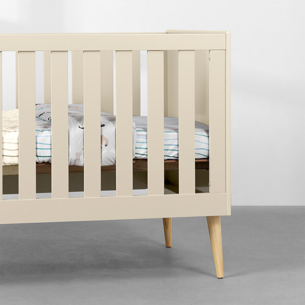 berco-mini-cama-noah-com-pes-em-madeira-natural-areia-detalhe-berco