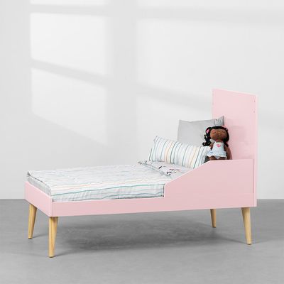 berco-mini-cama-noah-rosa-pes-madeira-natural-cama