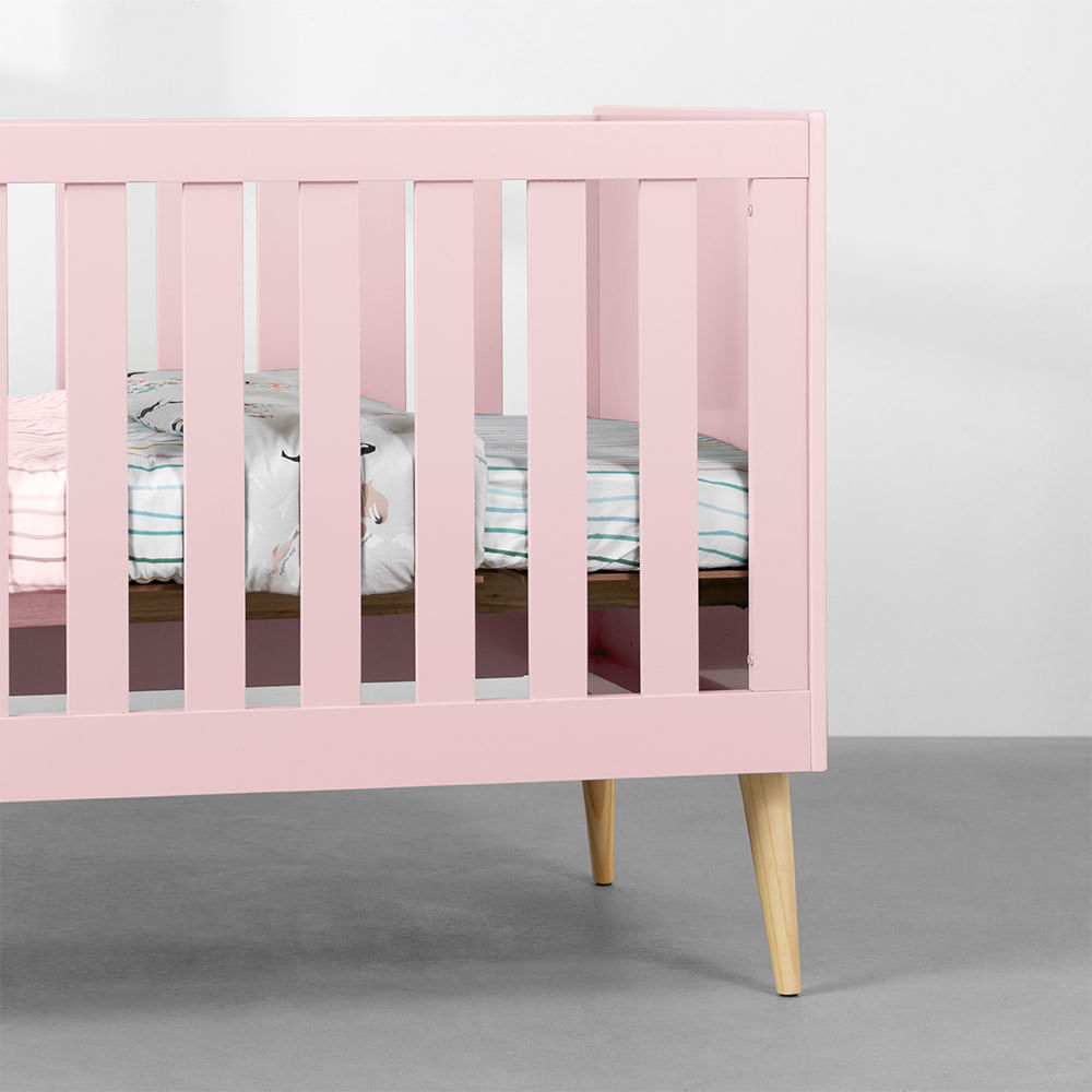 berco-mini-cama-noah-rosa-pes-madeira-natural-detalhes