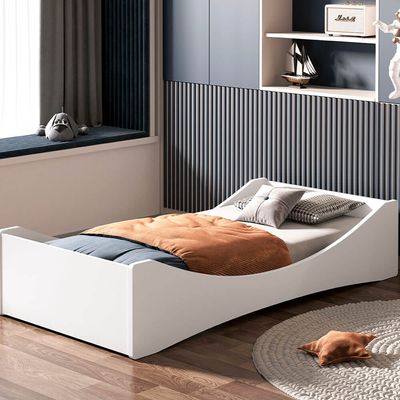 cama-evolutiva-2-em-1-luna-branco-fosco-ambientada