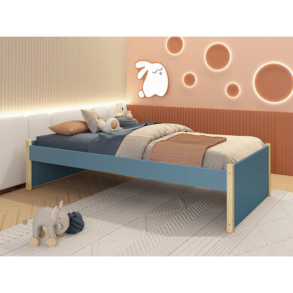 cama-evolutiva-2em1-ravi-com-pes-madeira-natural-ambiente-alto