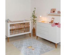 kit-quarto-infantil-elfe-branco-fosco---comoda-4-gavetas-e-1-porta---berco-mini-cama-noah-wood-com-pes-retro-em-madeira