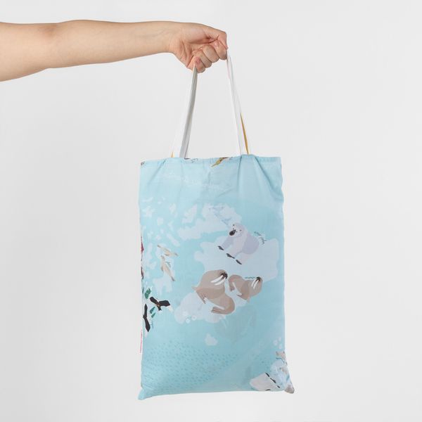 edredom-para-berco-dupla-face-animais-pelo-mundo-azul-eco-bag