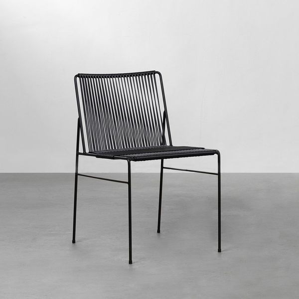cadeira-sol-spaguet-preto-diagonal.jpg