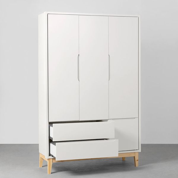kit-quarto-infantil-theo-com-pes-square-natural---berco---comoda-3-gavetas---guarda-roupa-3-portas--