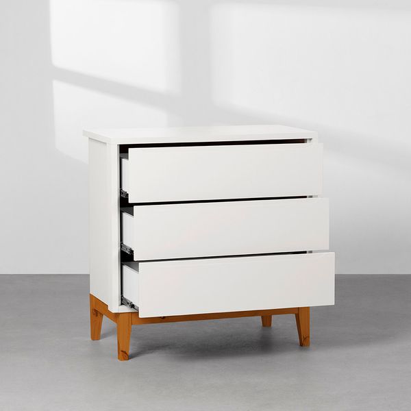 kit-quarto-theo-com-pes-retro-mel---berco---comoda-3-gavetas---poltrona-e-puff-capri---branco-fosco