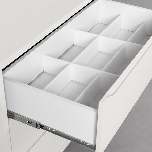 kit-quarto-theo-com-pes-retro-mel---berco---comoda-3-gavetas---poltrona-e-puff-capri---branco-fosco