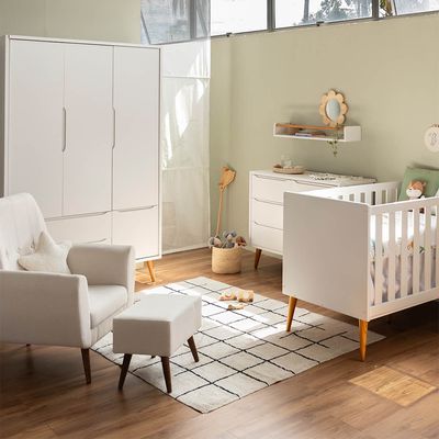 kit-quarto-infantil-theo-com-pes-retro-mel---berco---comoda-6-gavetas---guarda-roupa-3-portas---polt