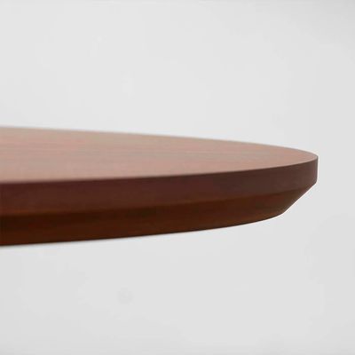mesa-de-centro-pali-oval-preto-e-nozes---65cm-x-1-16m