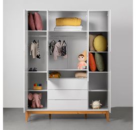 guarda-roupa-aberto
