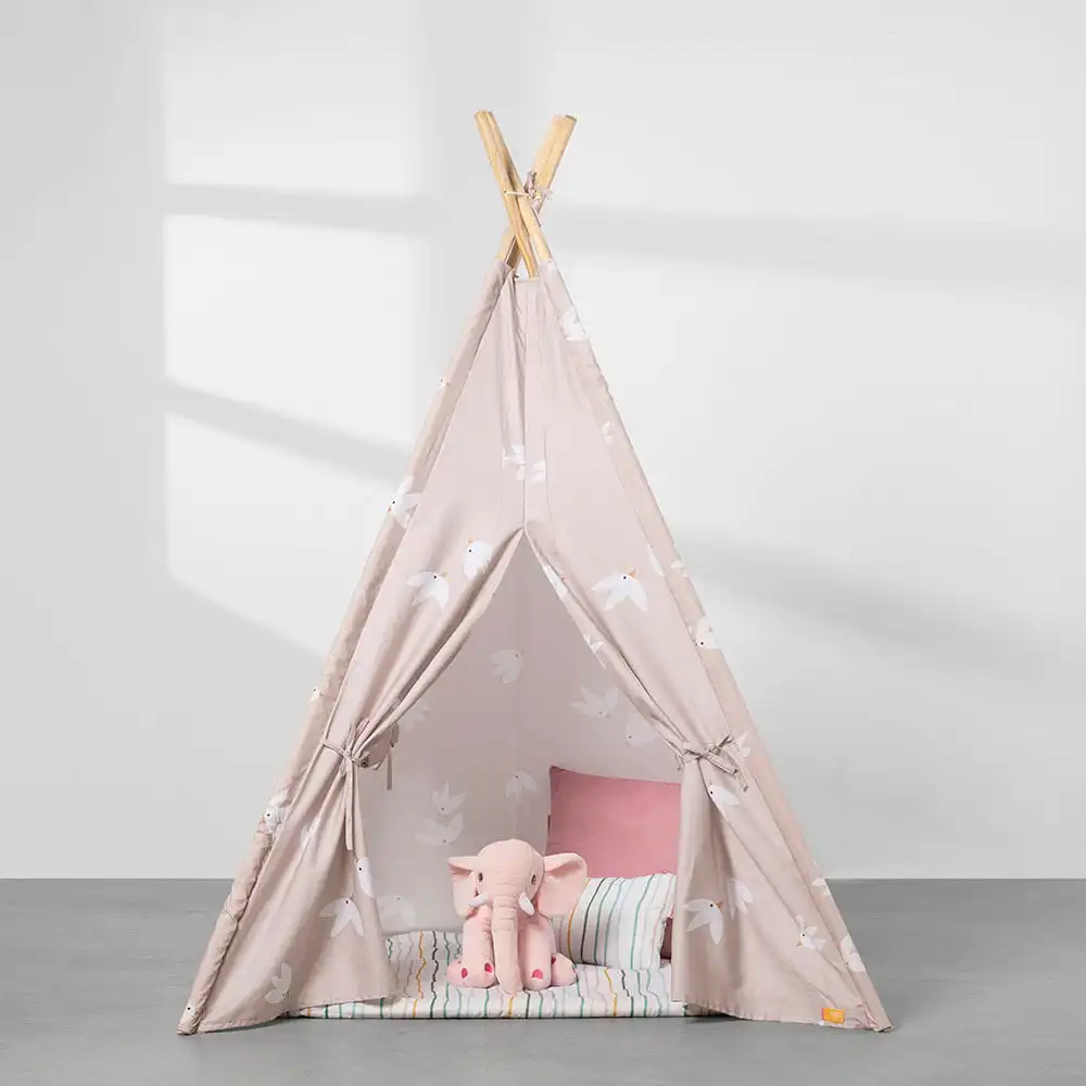 cabana-dos-passaros-rosa-ambientado