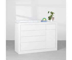 comoda-zoe-5-gavetas-com-porta-branco-fosco-ambiente