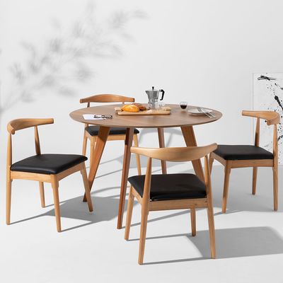 mesa-de-jantar-square-redonda-freijo---1-18m---4-cadeiras-elbow-madeira