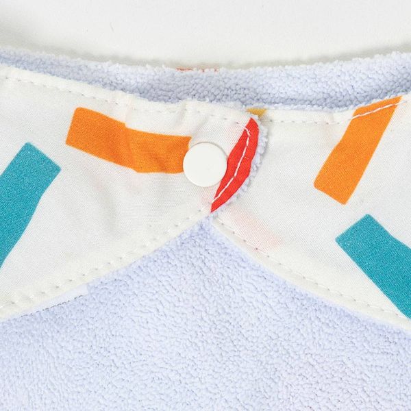 kit-2-babadores-impermeaveis-africa-confetes-colorido