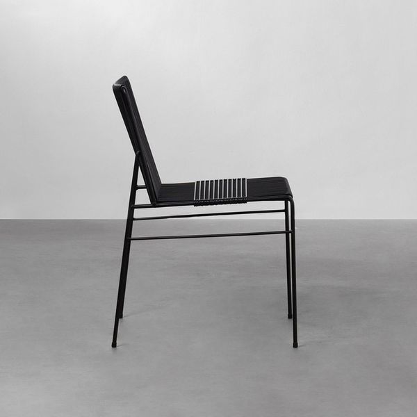 cadeira-sol-spaguet-preto-lateral.jpg