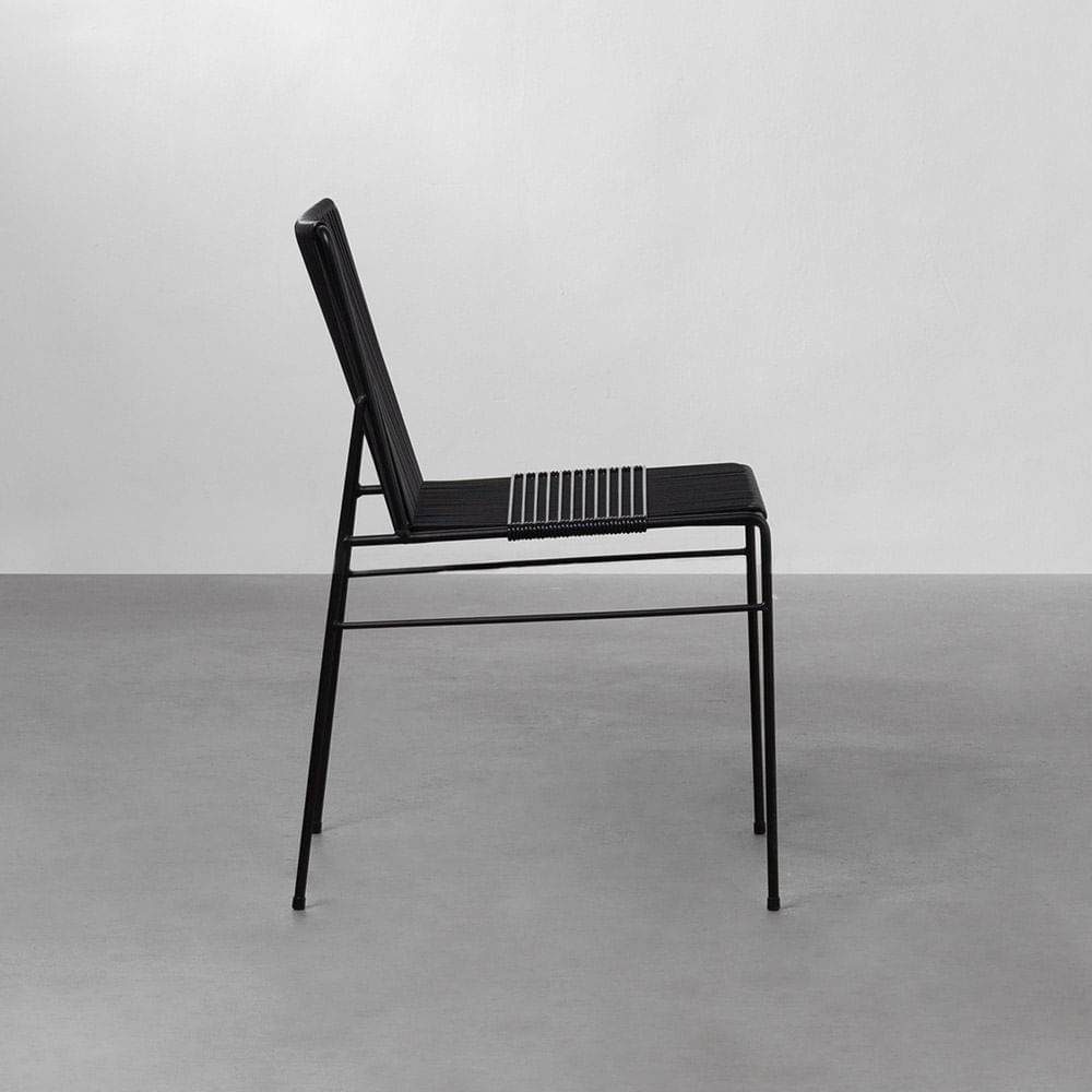 cadeira-sol-spaguet-preto-lateral.jpg