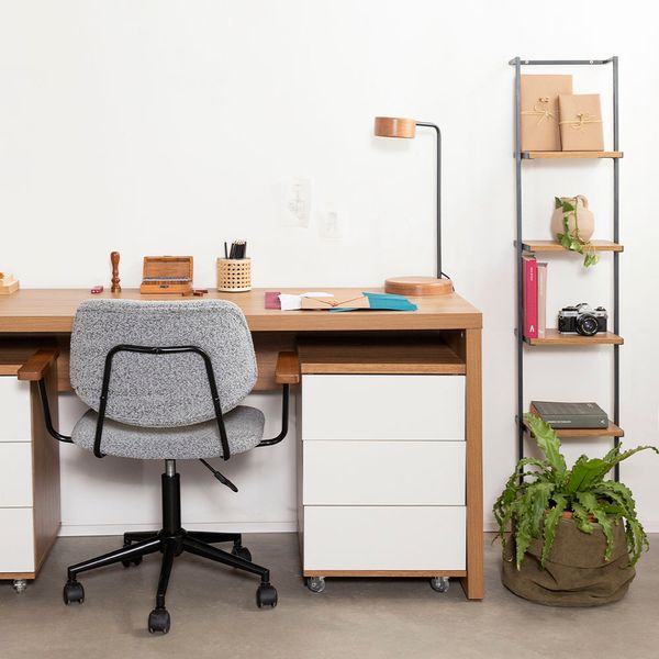 2025_modulo_contemporaneo_bancada_contemporanea_cadeira_collin_luminaria_foco_estante_degrau