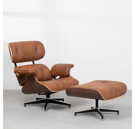 poltrona-charles-eames-com-puff-caramelo