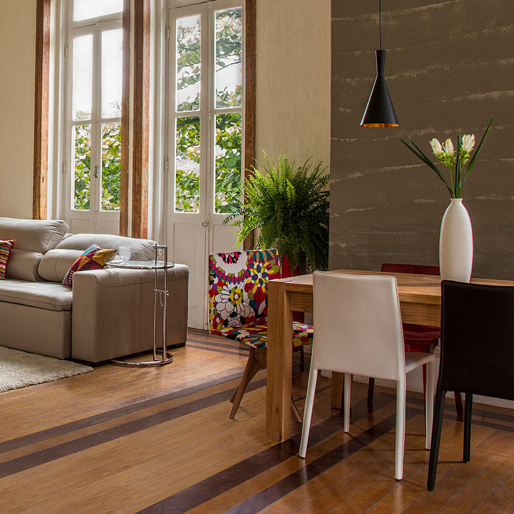 1561214PR-Cadeira-Noga-Preta-Novogrid-1