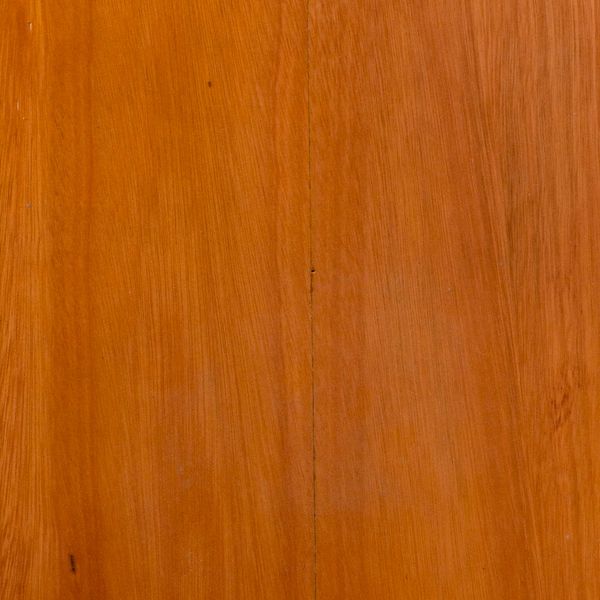 mesa-lateral-foguete-eucalipto-natural---35x35x55cm