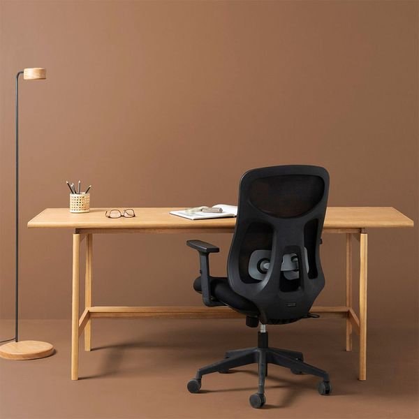 conjunto-office---escrivaninha-nori-natural-1-85m---cadeira-de-escritorio-kira-baixa-preto