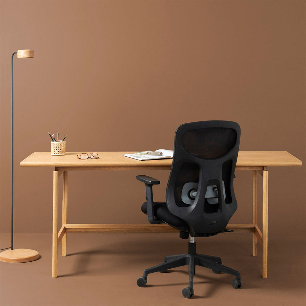 conjunto-office---escrivaninha-nori-natural-1-85m---cadeira-de-escritorio-kira-baixa-preto