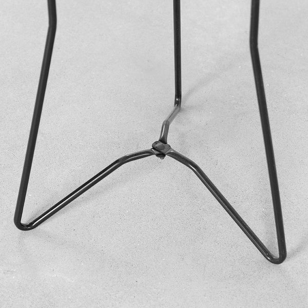 mesa-lateral-filete-redonda-preto-e-nozes---42cm-x-45-5cm
