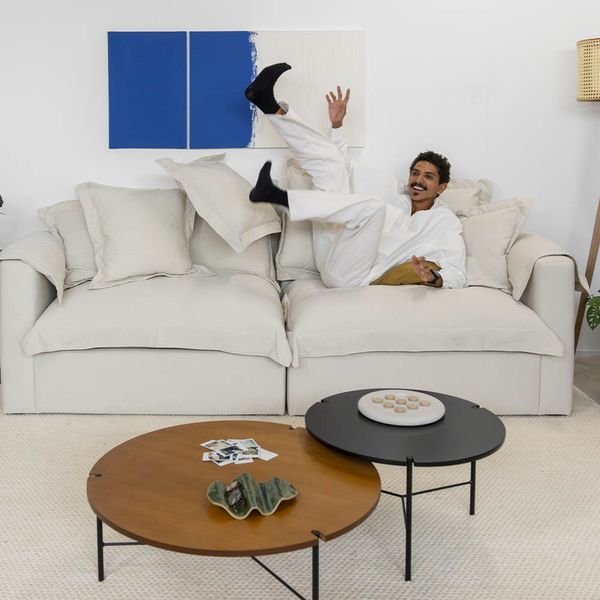 2026_sofa_pluma_mesa_trip_preto_mesa_trip_preto_tammi_jogo_cimento