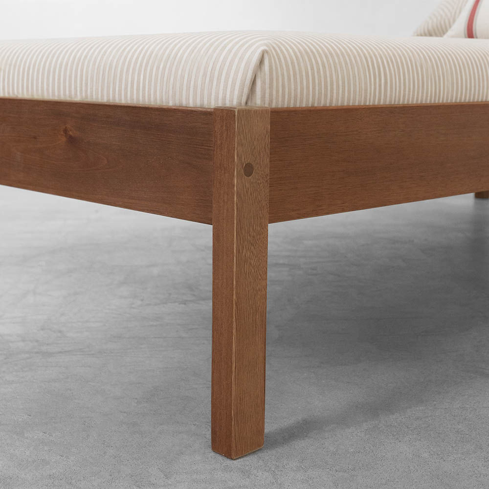 cama-noga-pes